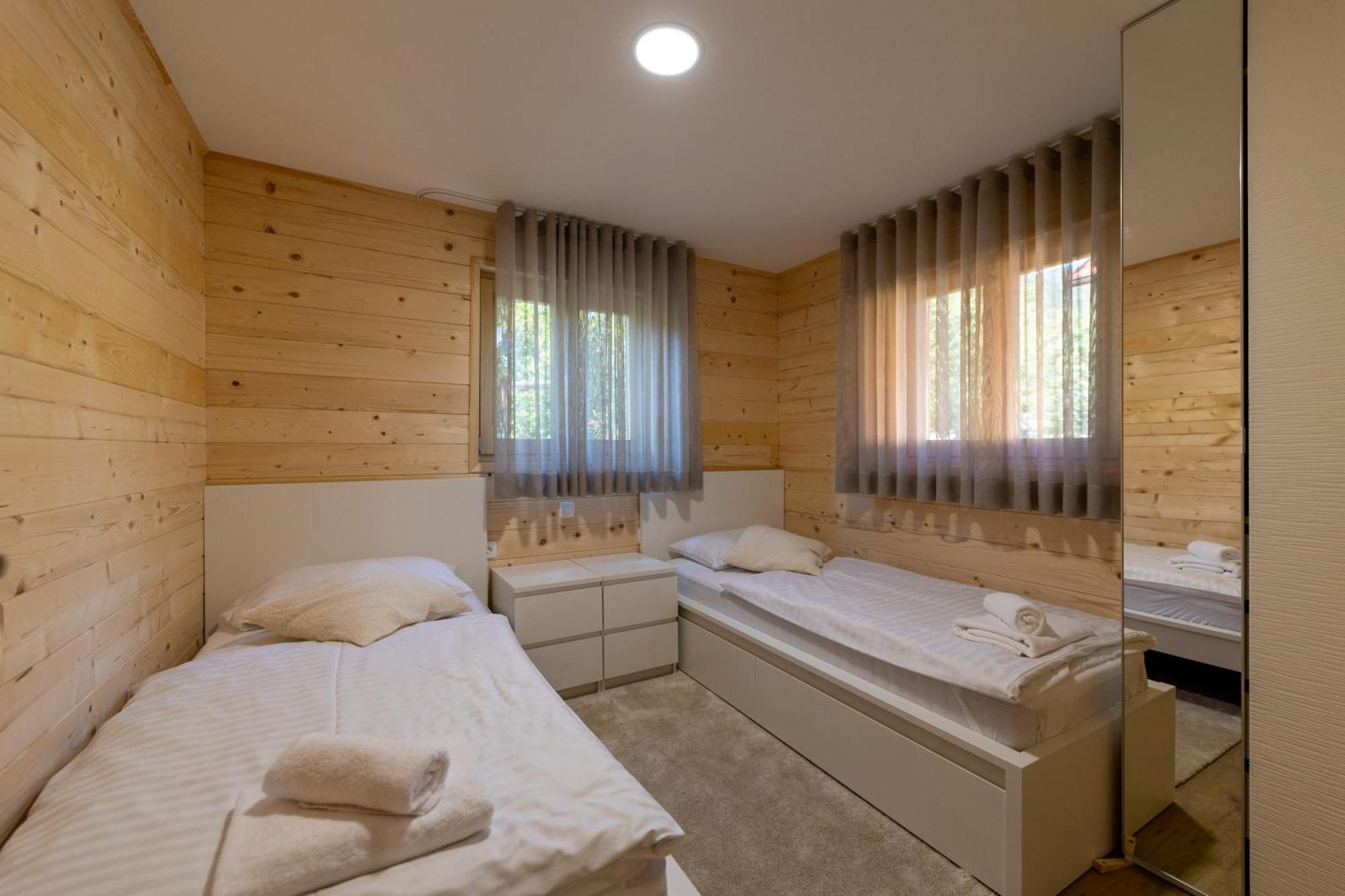Martinova Izba - Family Bungalows Lasko Ngoại thất bức ảnh
